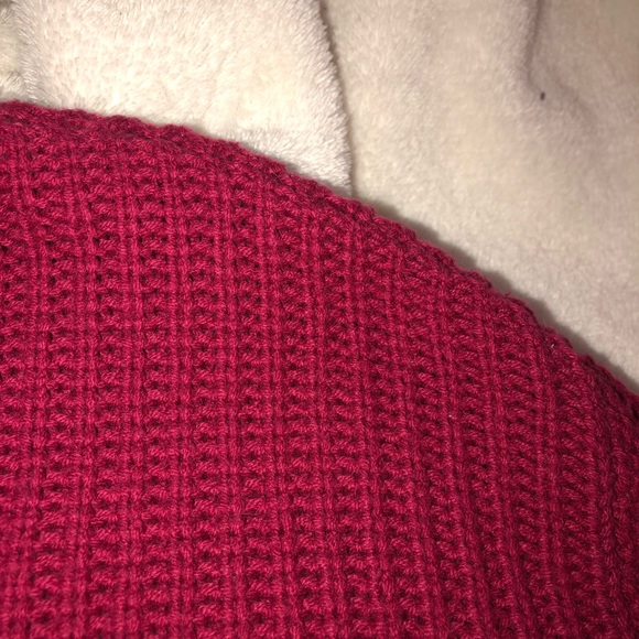 red american eagle turtleneck sweater - Picture 3 of 4